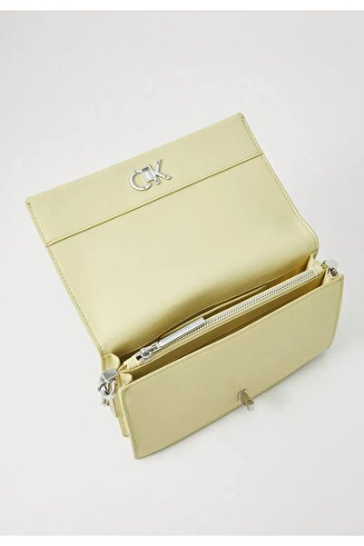 Calvin Klein Women's Crossbody Bag Lv04F3103Grm0