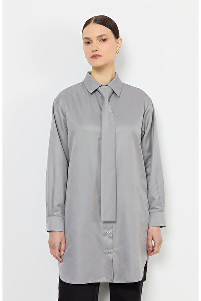Fatma Atasoy Kravatlı Gri Gömlek