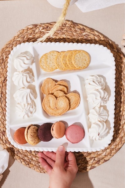 Karaca Carmen Perla 5 Compartment Square Presentation Plate 27 Cm