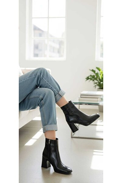 By Ramon Caliente Kadın Elite Küt Burun Topuklu Bot YENİ SEZON 2025 Kasımda ışıltını konuştur