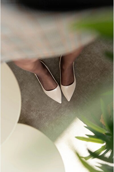 oliviashoes Women's Beige Patent Leather Strapped New Season Short Heel Shoes