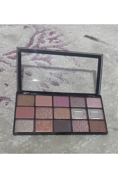 Revolution Reloaded Fundamental 15'li Far Paleti - 3 adet KIRIK bulunuyor