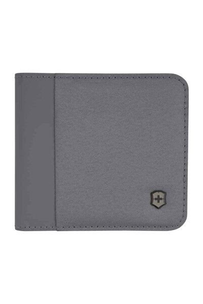 Victorinox Travel Essential Bifold Wallet