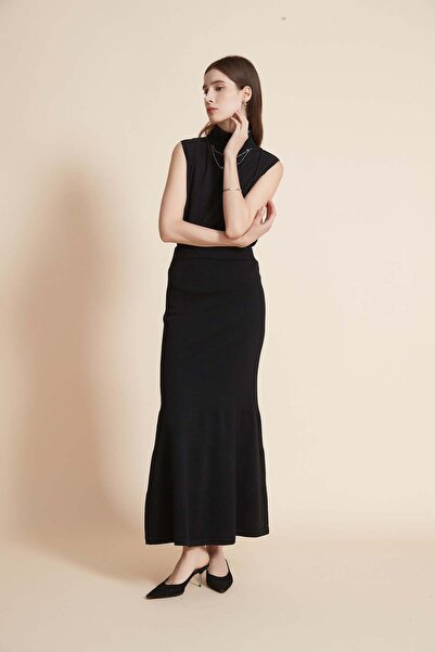 Yola Solid Maxi Skirt