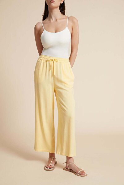 Yola Wide-Leg Drawstring Pants