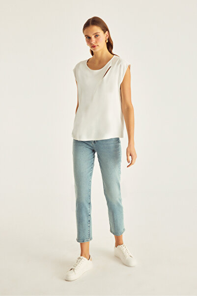 Naramaxx Önü Yırtmaç Detaylı Bluz