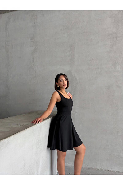 Zerenyus Γυναικείο κοντό φόρεμα με τετράγωνο λαιμόκοψη μαύρο