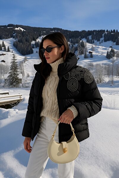 GZ Design Gümüş Işlemeli Siyah Şişme Mont