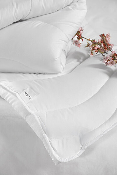 Pierre Cardin لحاف ناعم مكون من قطعتين مفرد