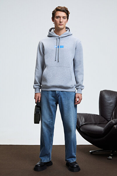 GRIMELANGE Leland Men's Hooded Kangaroo Pocket Regular Fit Grimelange Sweatshirt with Front Print