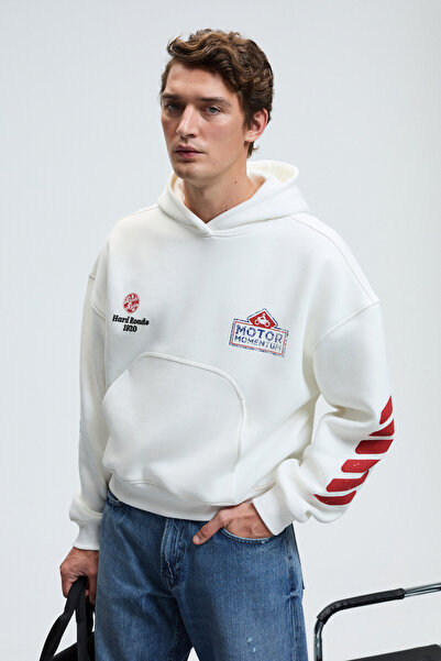 GRIMELANGE Ανδρικό φούτερ με κουκούλα ABISMO με τσέπες καγκουρό, στάμπα στα μανίκια και στην πλάτη, χαλαρή εφαρμογή, λευκό φούτερ