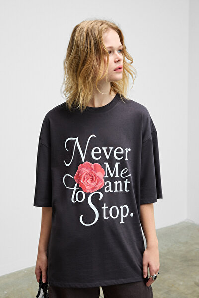 GRIMELANGE Mokila Women's Soft and Flexible Fabric Printed Detailed Crew Neck Anthracite T-Shirt