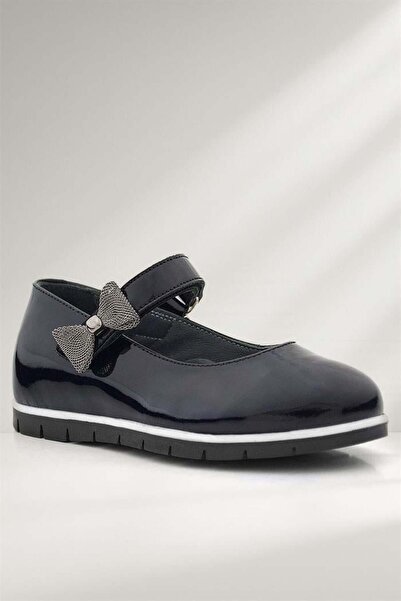 Rakerplus Genuine Leather Black Patent Leather Ribbon Detailed Girls' Ballerinas