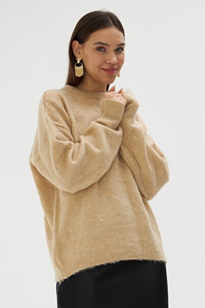 Laluvia Weicher Strickpullover Modell von Camel Brand