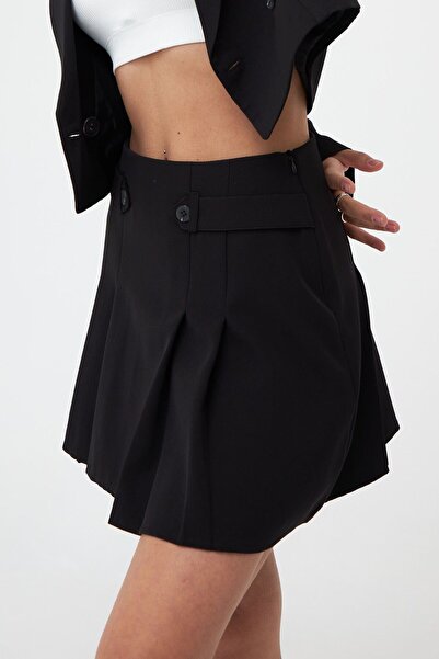 Laluvia Black Double Pleated Side Buckle Skirt