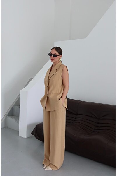 Laluvia Mustard Black Buttoned Vest Pants Set