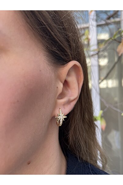 TUĞÇE TURAP Altın Renk Yıldız Taş Detaylı Kararmaz Çelik Halka Küpe 2’li – Zarif Tasarım