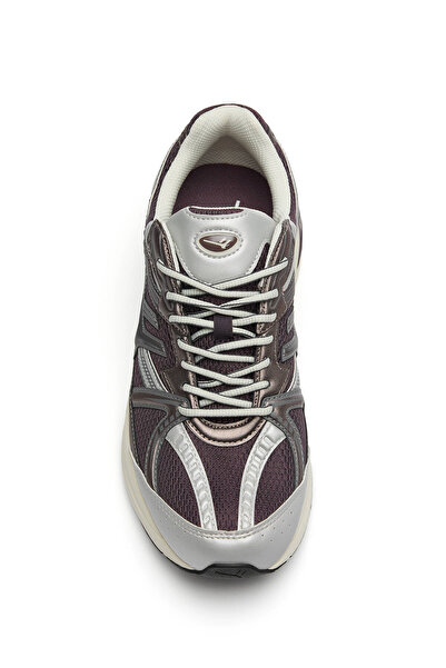 Pull & Bear Sneakers Often 02