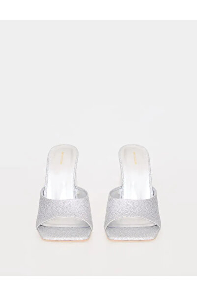 Pretty Little Thing PRETTYLITTLETHING heeled clogs, silver