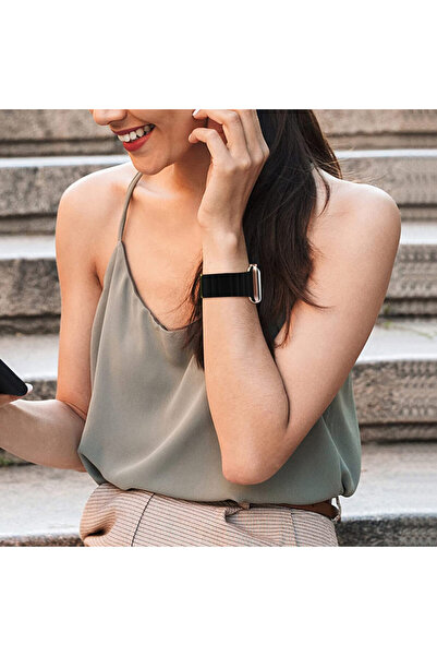 QuTek Magnetic silicone strap, compatible with Apple Watch 7/6/5/4/3 Display 38/40/41 mm, Black/yellow