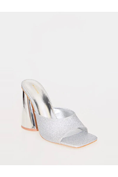 Pretty Little Thing PRETTYLITTLETHING heeled clogs, silver