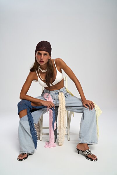 MAI STUDIOS CO. باندانا من الدانتيل الأحمر الداكن بقصة مثلثة من ميراي