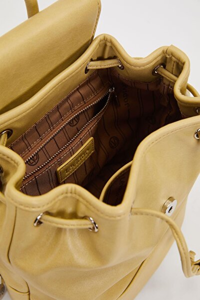 Levidor Green Charm Accessory Detailed Shoulder Bag