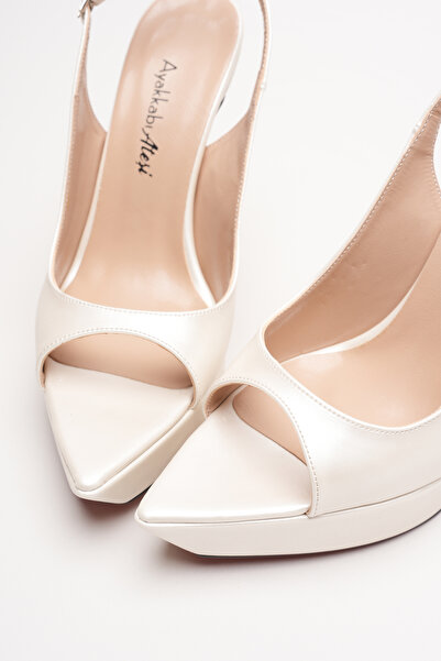 Ayakkabı Ateşi Women's Pointed Toe Open Thin Heeled Platform Shoes Caselin Black Patent Leather