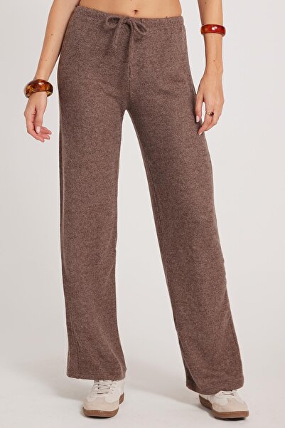 Tudors Women's Relax Fit Comfortable Cut Waist Lace-Up Wide Leg Brown Pants