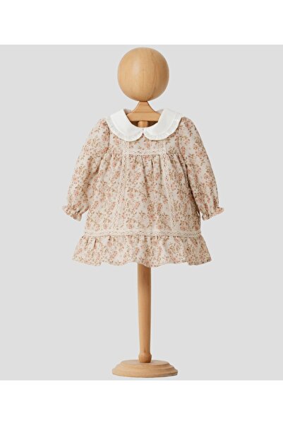 Öztürkpartievi فستان بناتي بياقة بني اللون وأكمام طويلة مع تفاصيل من الدانتيل