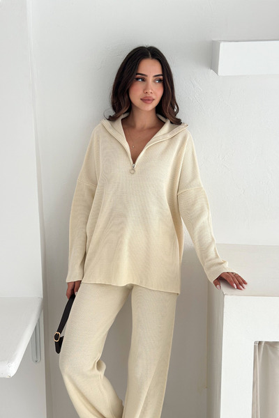 KIREK Women's Cream Half Zipper Oversize Knitwear Set