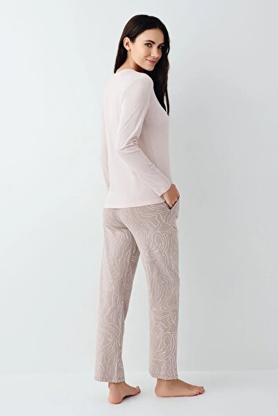 Pierre Cardin 9096 Women's Long Sleeve Crew Neck Pajama Set-Pink