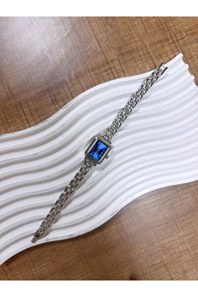 LOOQ Retro Design Vintage Minimalist Women's Wristwatch