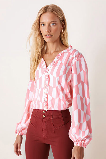 armonika Γυναικεία μπλούζα με μακρύ μανίκι με λαιμόκοψη σε πούδρα και μανίκια με βολάν στο μπροστινό μέρος και ελαστικά μανίκια ARM-25Y001015