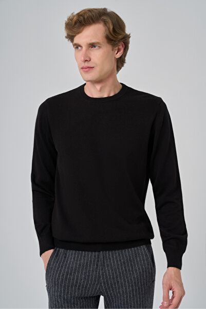 Morven Men's Black Basic Crew Neck Dynamic Fit Comfortable Cut Knitwear