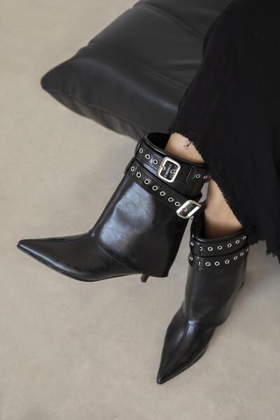 STRASWANS Katy Дамски аксесоари Детайли Набръчкани кожени ботуши Черни