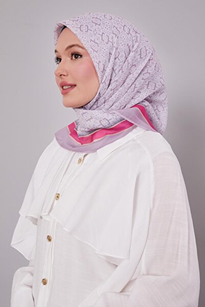 Levidor Violet Puzzle Pattern Soft Scarf