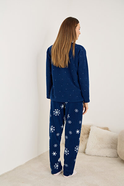 Siyah İnci Navy Blue Snowflake Patterned Teddy Bear Embroidered Corduroy Fleece Winter Knitted Pajama Set