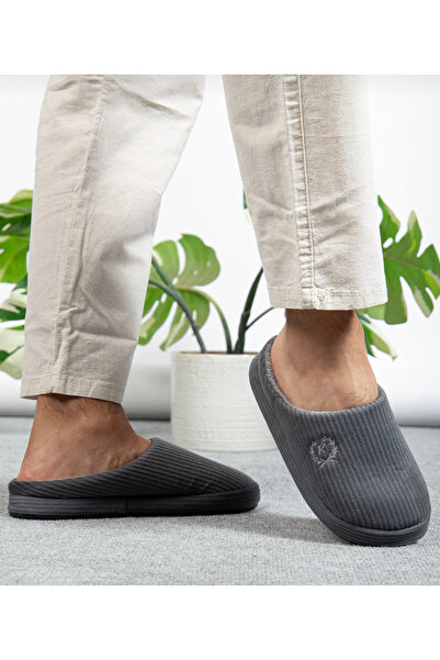 Hızlı Al Men's Winter House Slippers. Embroidered Velvet Pattern Comfortable Soft Sole Fur Lined Men's Guest Slippers.