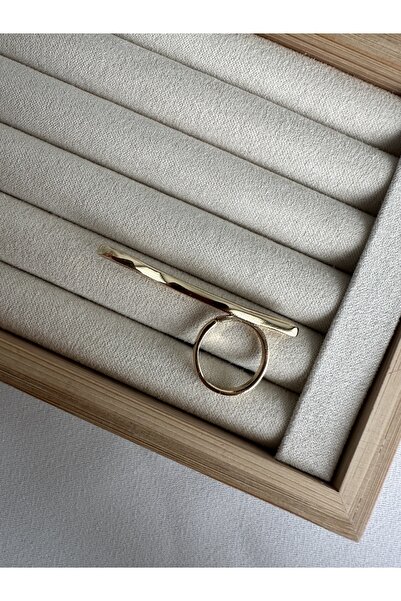 ringbox Gold Wavy Pinky Ring