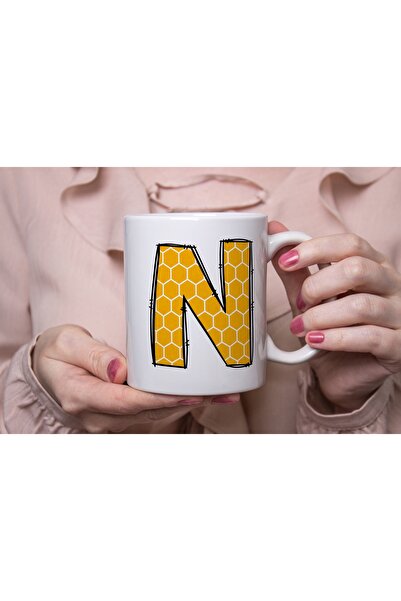 Beramussa كوب بنمط خلية النحل بحرف N - كوب قهوة وشاي هندسي باللون الأصفر والأ...