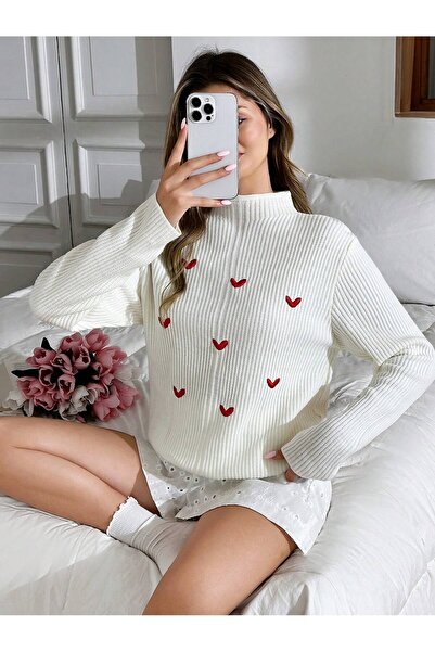 AYZEY Heart Sweater