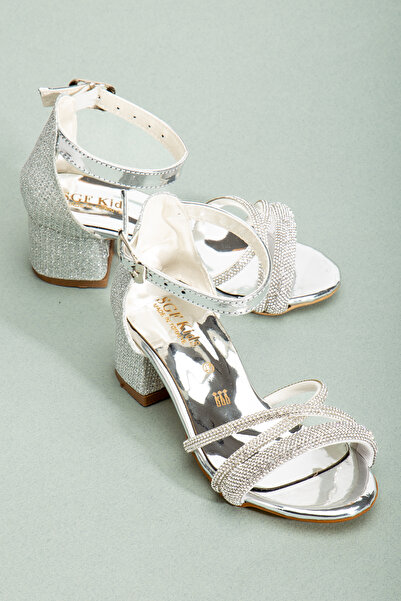 SGF KIDS حذاء سهرة بكعب مرصع بالأحجار الفضية