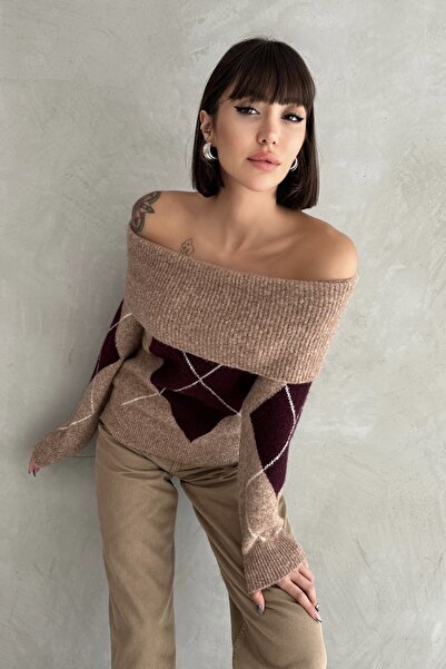 Rabi Shine Women's Baklava Patterned Madonna Collar Sweater