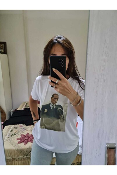 ATATÜRK BASKILI BEYAZ TSHİRT