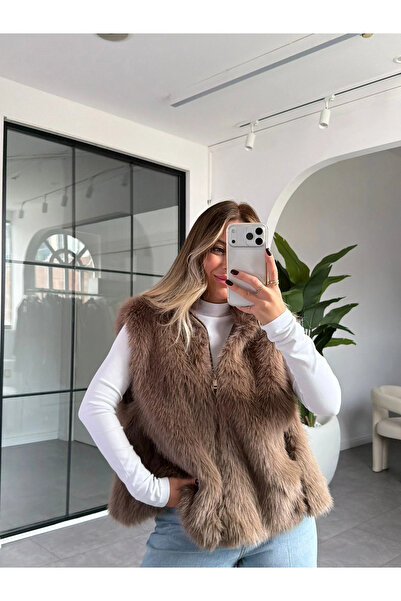 KÜBRA SÖYLEMEZ BOUTİQUE Brown Zippered Fur Vest