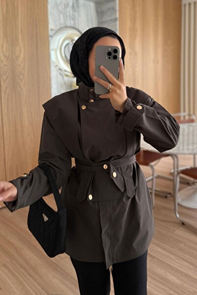 Ka Hijab Düğme Detaylı Kısa Trençkot - Kahverengi