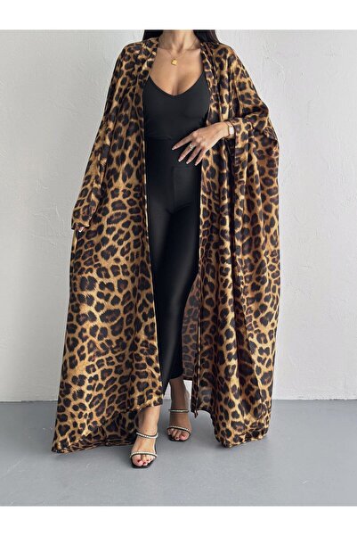 UNBOX Tharaa Leopard Abaya