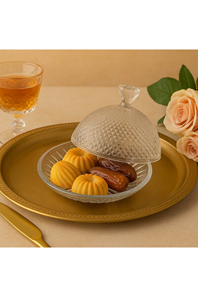 Dania Luxury Glass Serving Platter with Lid - 20 x 15 cm for elegantly storing and serving desserts and appetizers