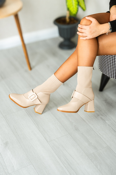 purinelli Triko Detaylı Tüylü Astar Kalın Topuk Fermuarlı Kadın Bot